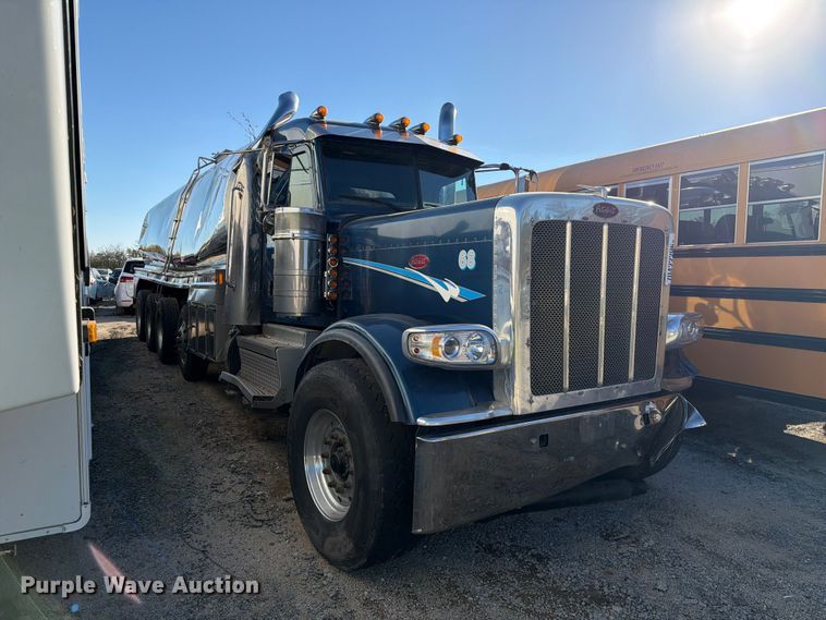image for item YA5538 2023 Peterbilt 389 tank truck