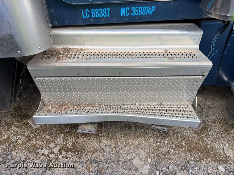 image for item YA5538 2023 Peterbilt 389 tank truck
