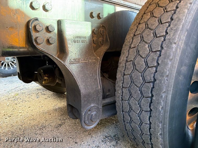 image for item YA5538 2023 Peterbilt 389 tank truck