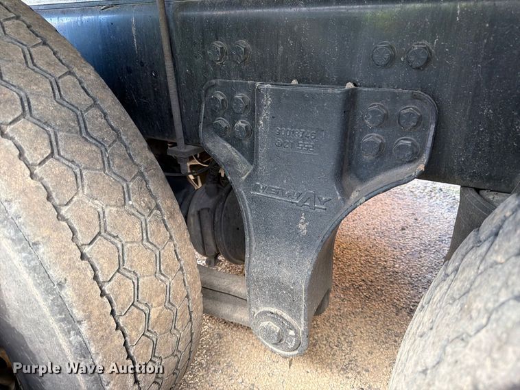 image for item YA5538 2023 Peterbilt 389 tank truck