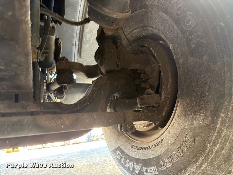 image for item YA5538 2023 Peterbilt 389 tank truck