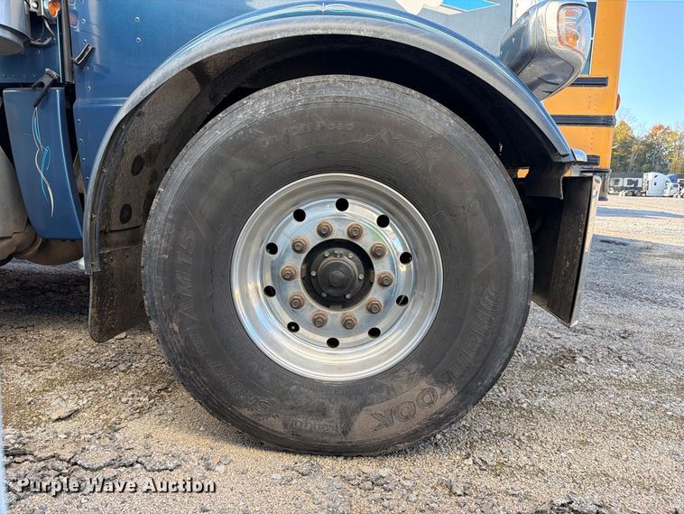 image for item YA5538 2023 Peterbilt 389 tank truck