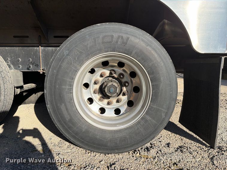 image for item YA5538 2023 Peterbilt 389 tank truck