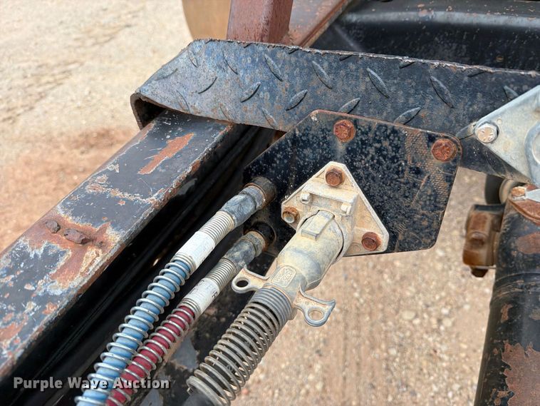 image for item DV8690 1990 Mack CH semi truck