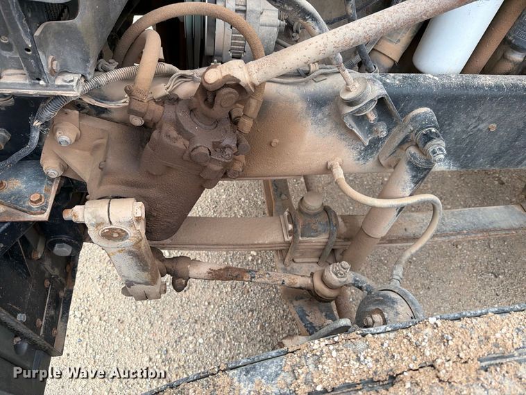 image for item DV8690 1990 Mack CH semi truck