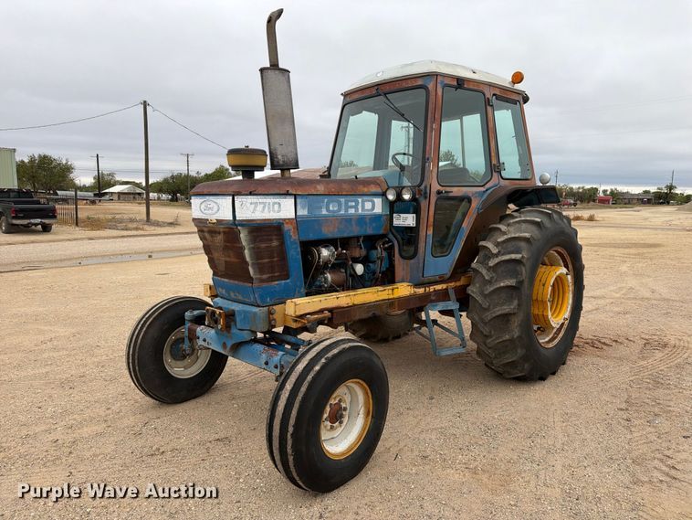 Ford 7710 tractor