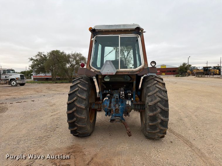image for item DV8691 Ford 7710 tractor