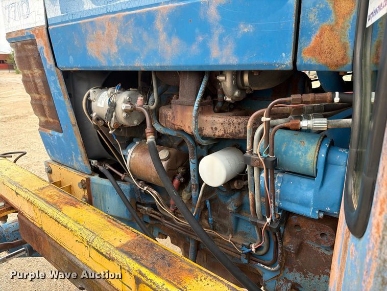 image for item DV8691 Ford 7710 tractor