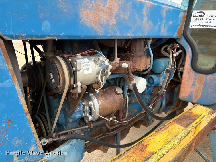 image for item DV8691 Ford 7710 tractor