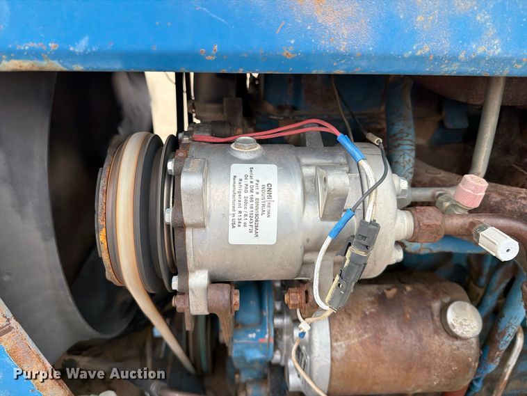 image for item DV8691 Ford 7710 tractor