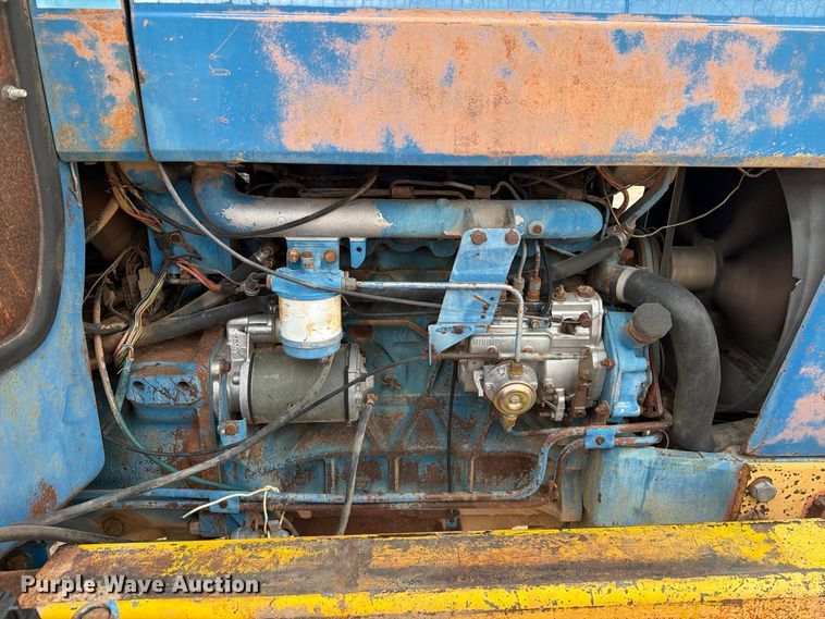 image for item DV8691 Ford 7710 tractor