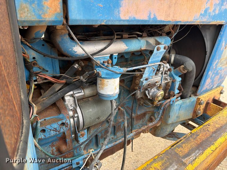image for item DV8691 Ford 7710 tractor