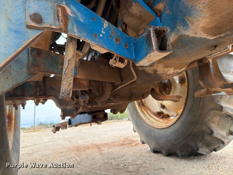 image for item DV8691 Ford 7710 tractor