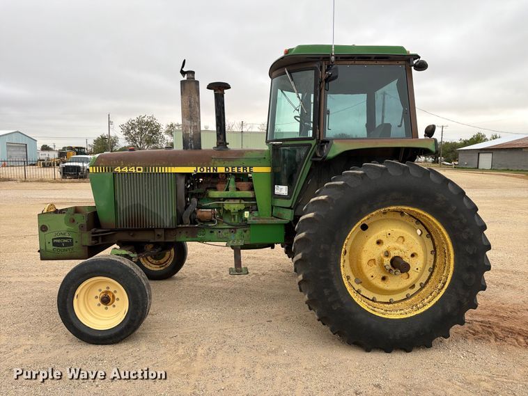 image for item DV8692 John Deere 4440 tractor