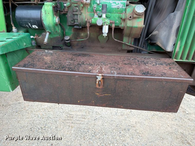 image for item DV8692 John Deere 4440 tractor