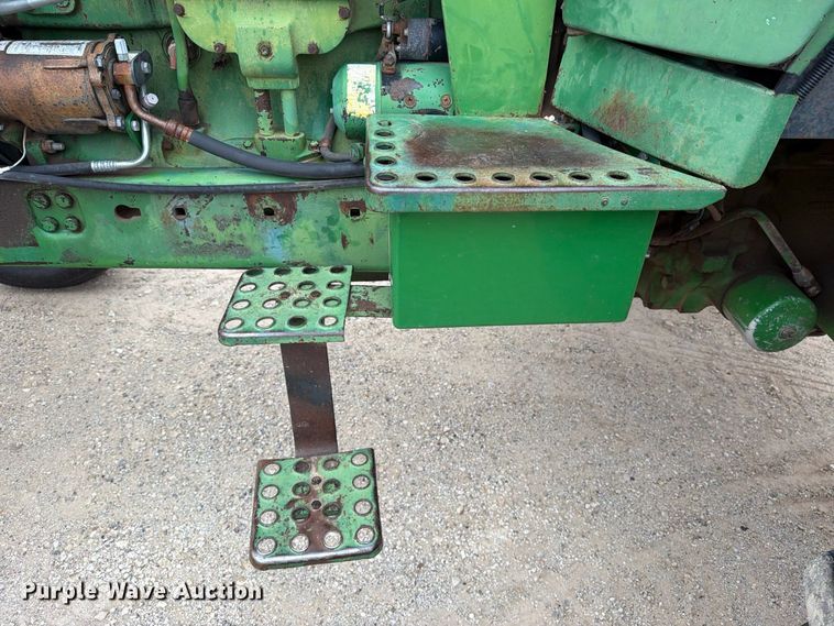 image for item DV8692 John Deere 4440 tractor