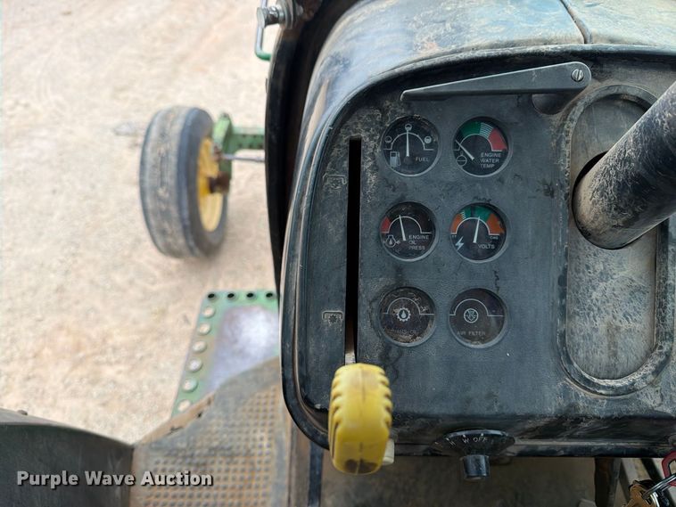 image for item DV8692 John Deere 4440 tractor