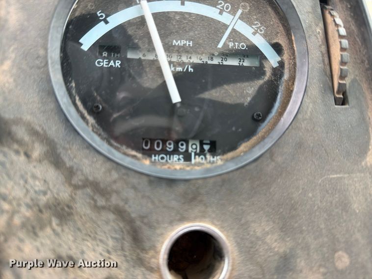 image for item DV8692 John Deere 4440 tractor
