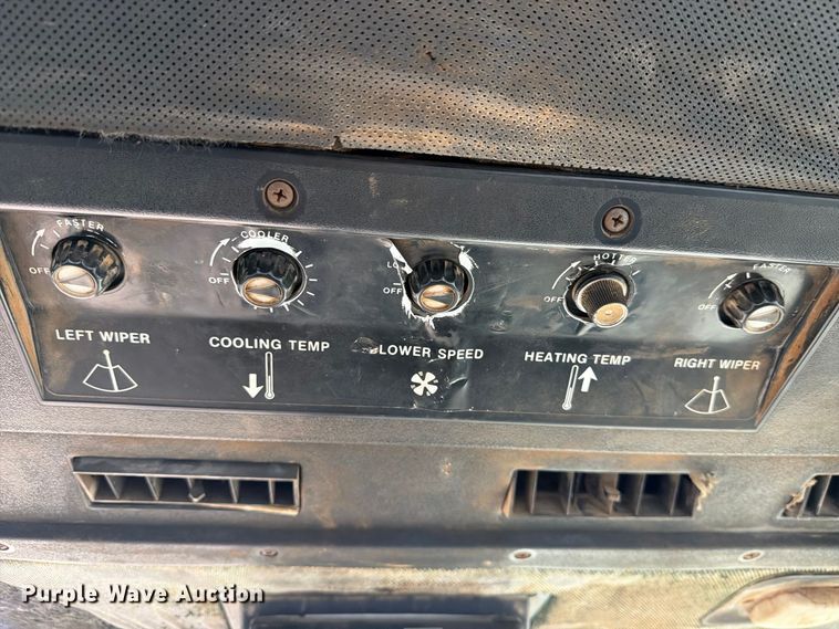 image for item DV8692 John Deere 4440 tractor