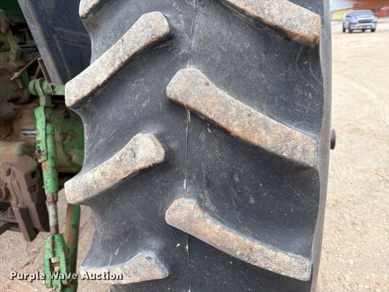 image for item DV8692 John Deere 4440 tractor