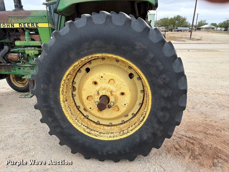 image for item DV8692 John Deere 4440 tractor
