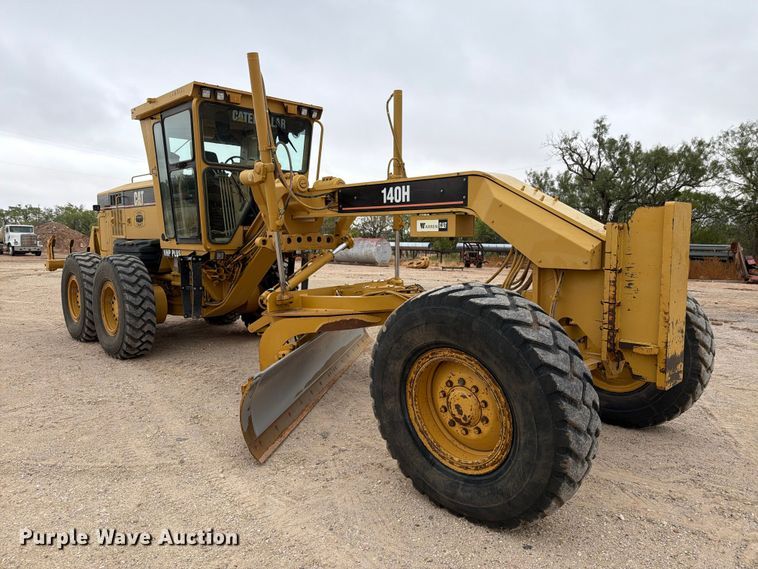 image for item DV8696 2006 Caterpillar 140H motor grader