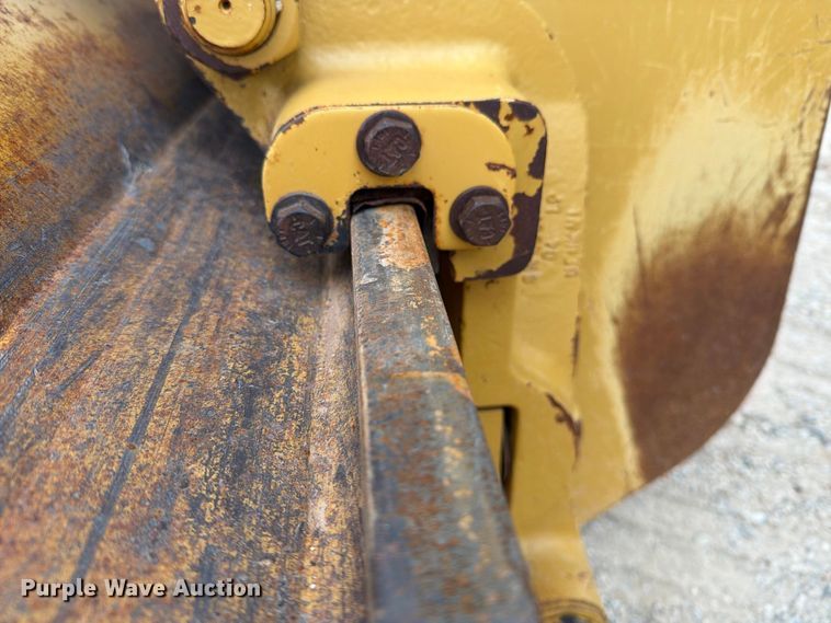 image for item DV8696 2006 Caterpillar 140H motor grader