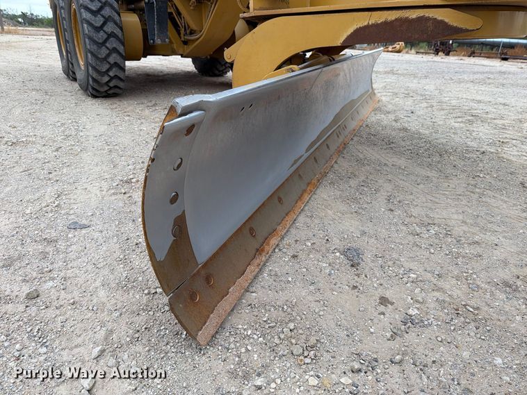 image for item DV8696 2006 Caterpillar 140H motor grader