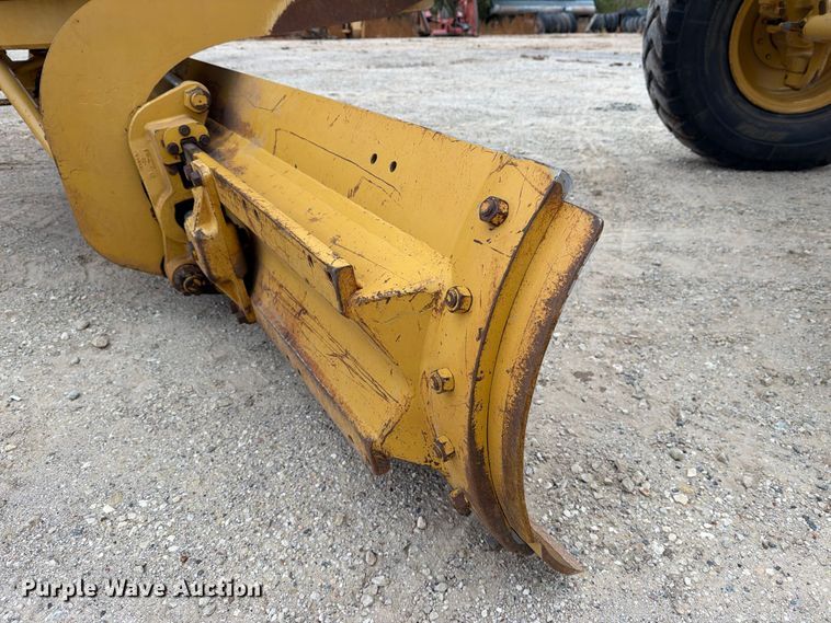 image for item DV8696 2006 Caterpillar 140H motor grader