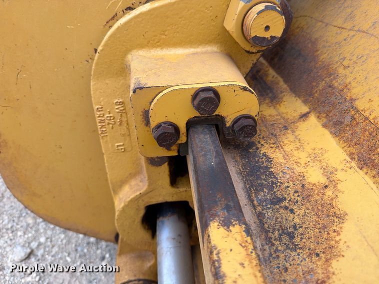 image for item DV8696 2006 Caterpillar 140H motor grader