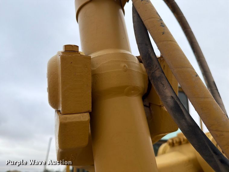image for item DV8696 2006 Caterpillar 140H motor grader