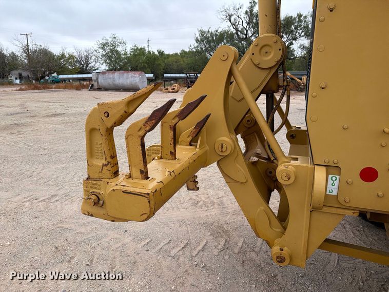 image for item DV8696 2006 Caterpillar 140H motor grader