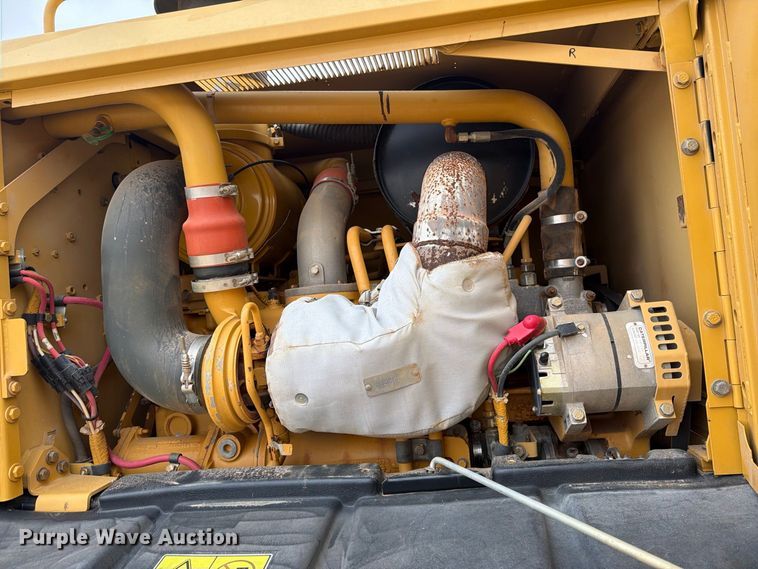 image for item DV8696 2006 Caterpillar 140H motor grader