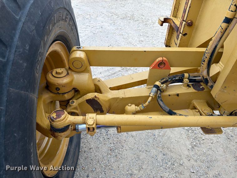 image for item DV8696 2006 Caterpillar 140H motor grader