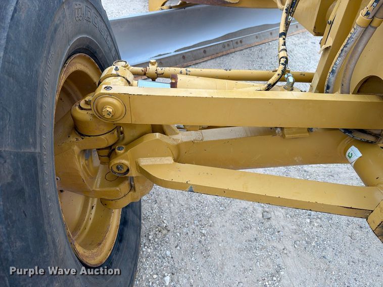 image for item DV8696 2006 Caterpillar 140H motor grader