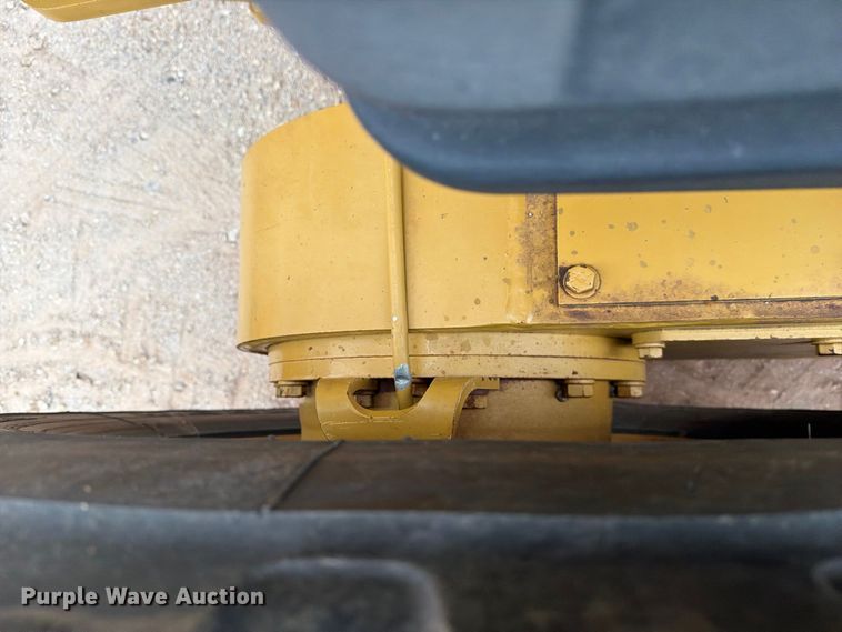image for item DV8696 2006 Caterpillar 140H motor grader