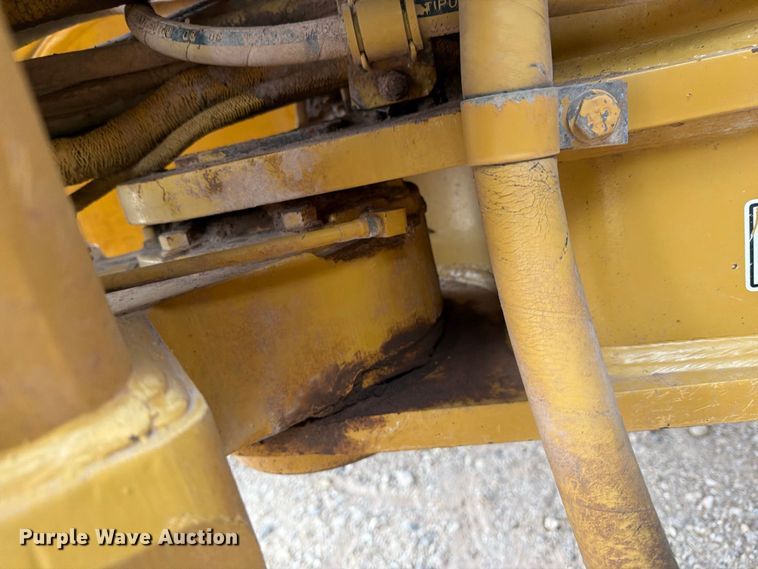 image for item DV8696 2006 Caterpillar 140H motor grader