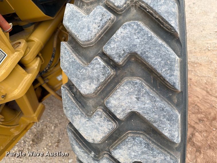 image for item DV8696 2006 Caterpillar 140H motor grader