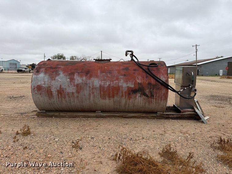 image for item DV8697 Fuel tank
