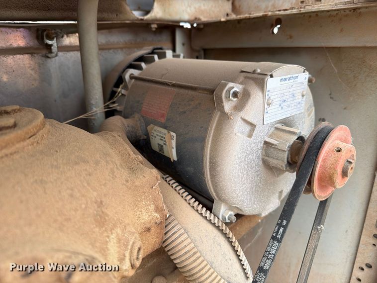 image for item DV8697 Fuel tank