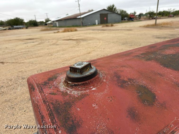 image for item DV8697 Fuel tank