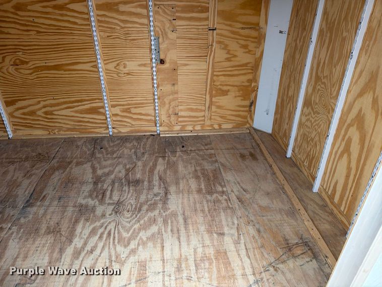 image for item DV8698 2015 Lark United Manufacturing enclosed cargo trailer