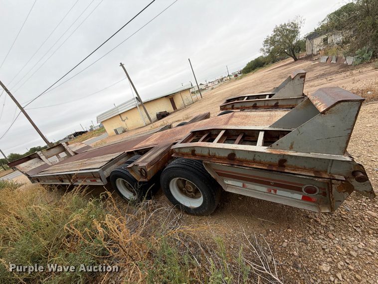 image for item DV8699 1984 Eager Beaver Trailers drop deck equipment trailer