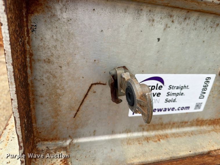 image for item DV8699 1984 Eager Beaver Trailers drop deck equipment trailer
