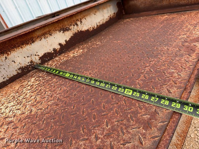 image for item DV8699 1984 Eager Beaver Trailers drop deck equipment trailer