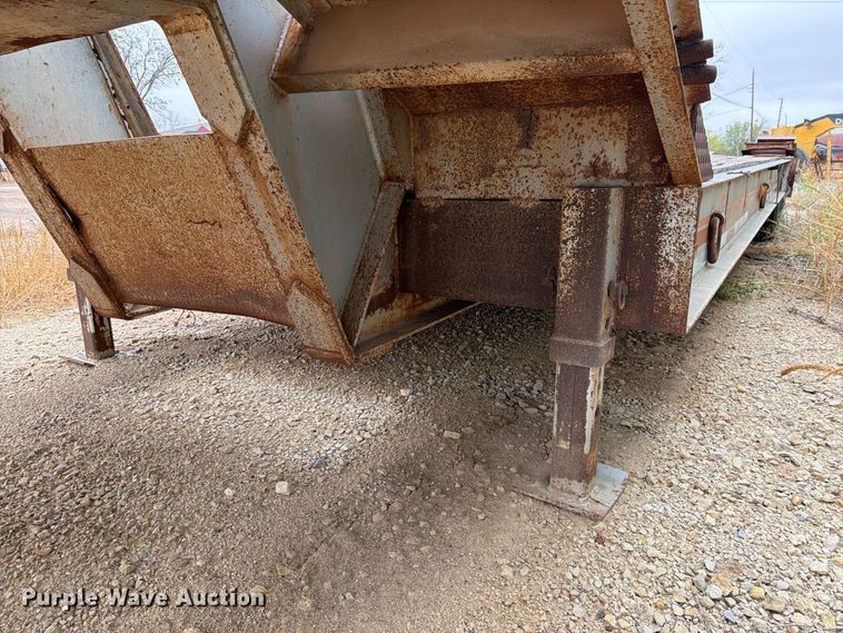image for item DV8699 1984 Eager Beaver Trailers drop deck equipment trailer