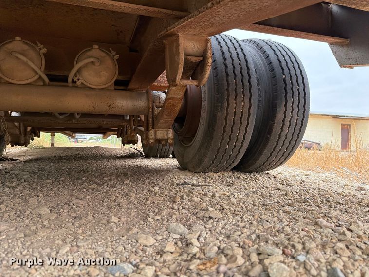 image for item DV8699 1984 Eager Beaver Trailers drop deck equipment trailer