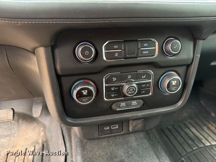 image for item DV8702 2022 Chevrolet Tahoe SUV