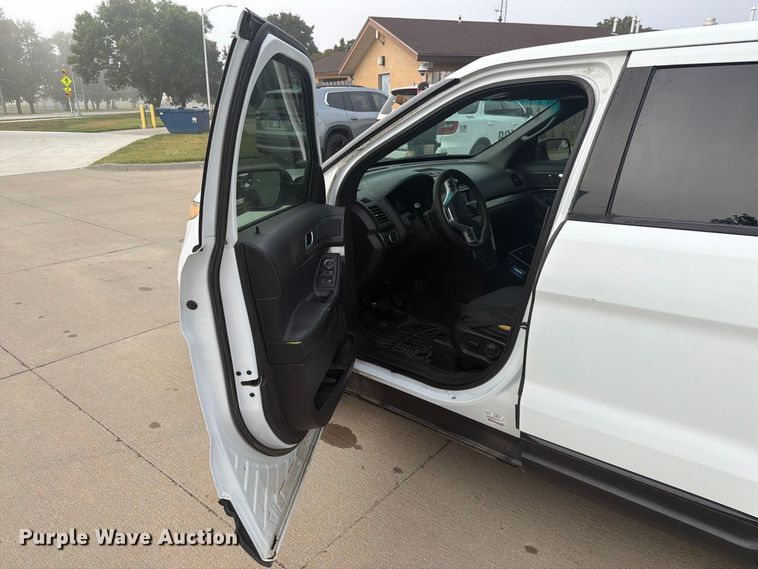 image for item DY3451 2015 Ford Explorer Police Interceptor SUV