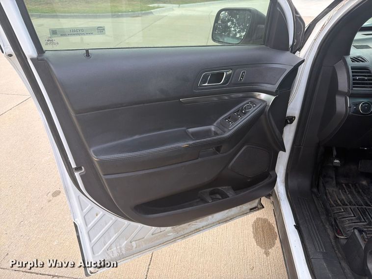 image for item DY3451 2015 Ford Explorer Police Interceptor SUV